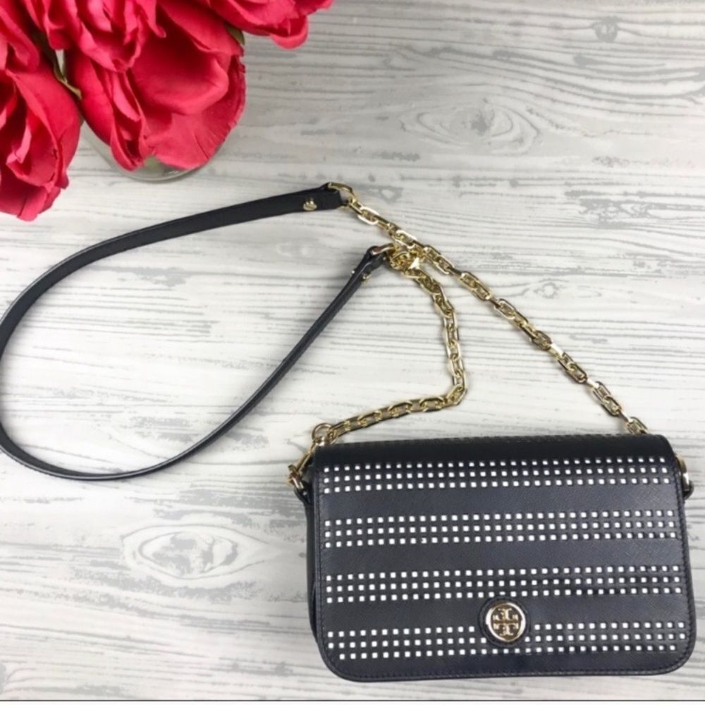 ♥️ tory burch black perforated crossbody ♥️